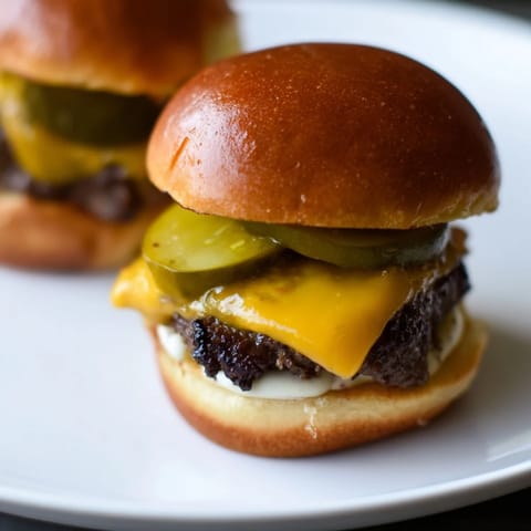 Juicy Mini Beef Cheese Sliders